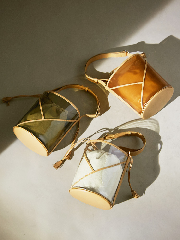 MERCURYDUO 【小嶋陽菜さんコラボ】フェイクレザーパイピングトートBAG