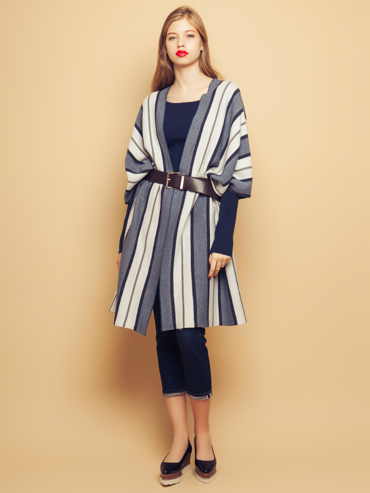 画像 超万能♡秋冬は”大判ストール”をさらっと羽織るのがイイ感じ NAVER まとめ