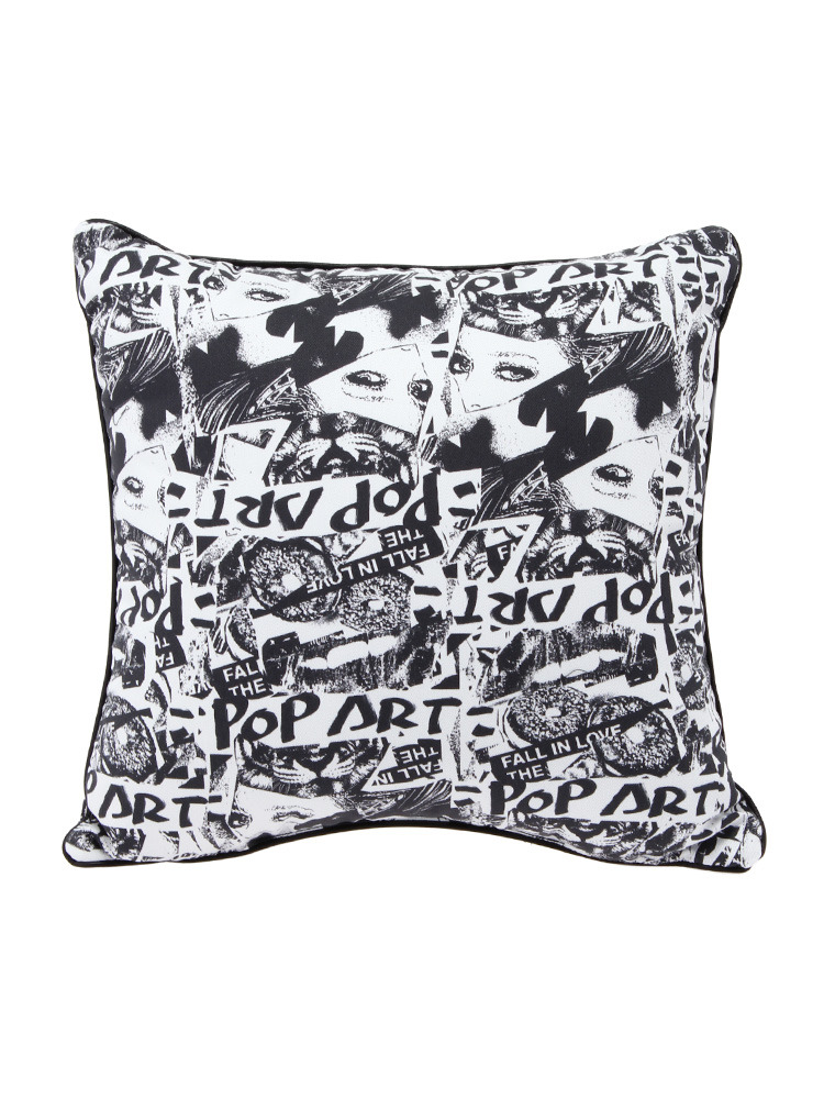 jouetie WATARU KOMACHIコラボコラージュ柄クッション