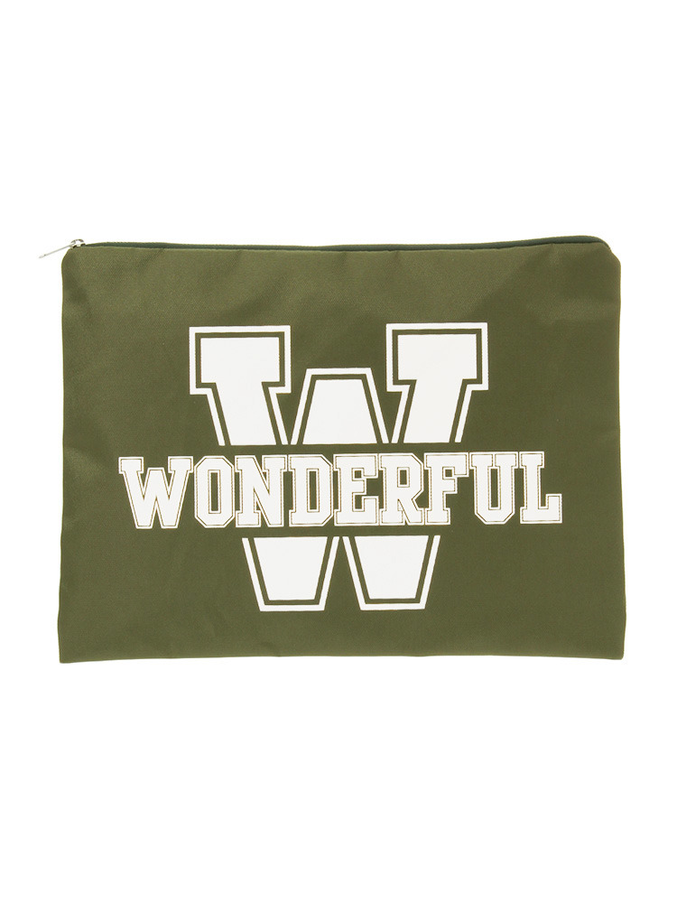 WONDERFULプリントクラッチ