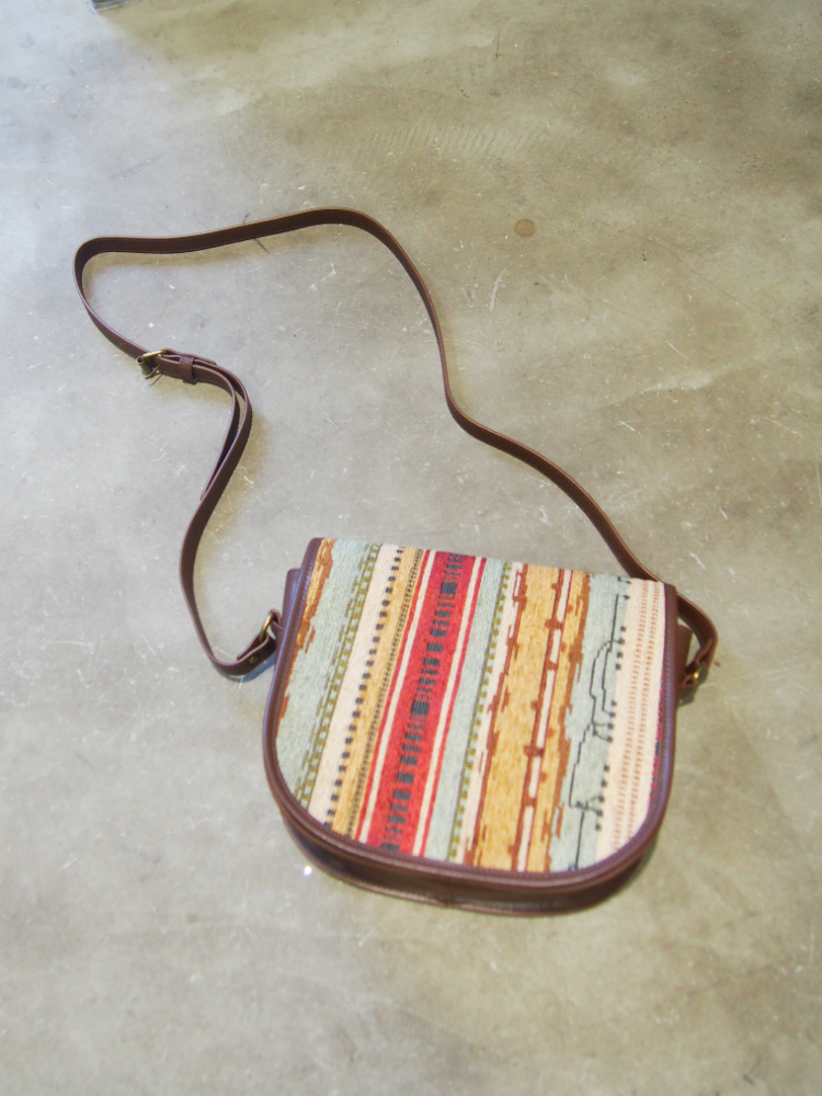 ネイティブコンビショルダーBag