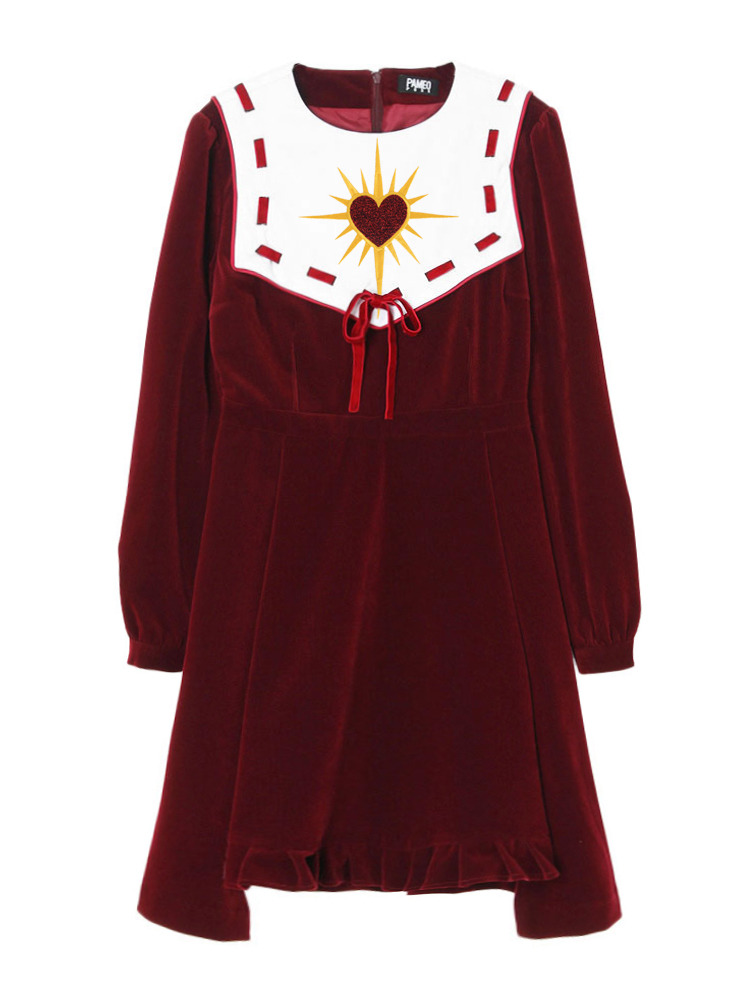 PAMEO POSE SACRED HEART DRESS