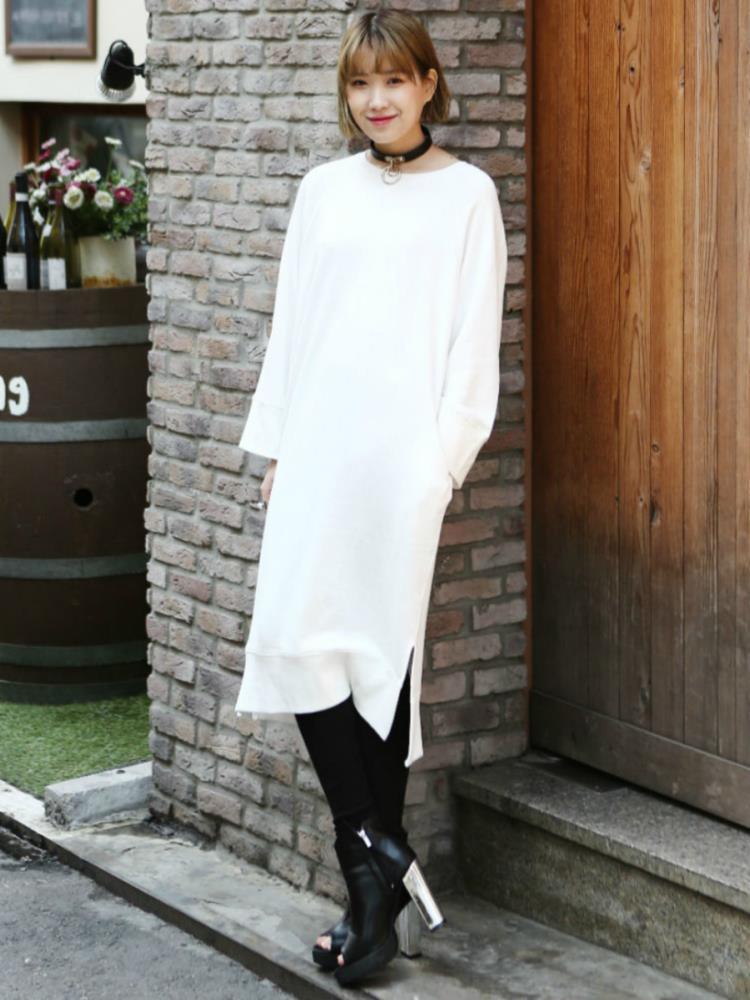 クルーネックロングスウェットワンピース